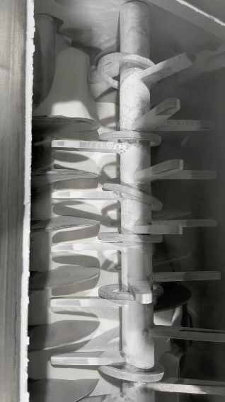 vacuum screw dryer 4